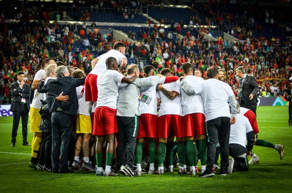 PORTO, PORTUGLAL - 09 de junio de 2019: Jugadores de fútbol de la nación —  Fotos de Stock