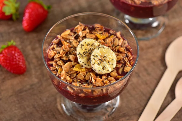 Acai Sorbet Served Granola Fresh Fruits — Stock Photo, Image