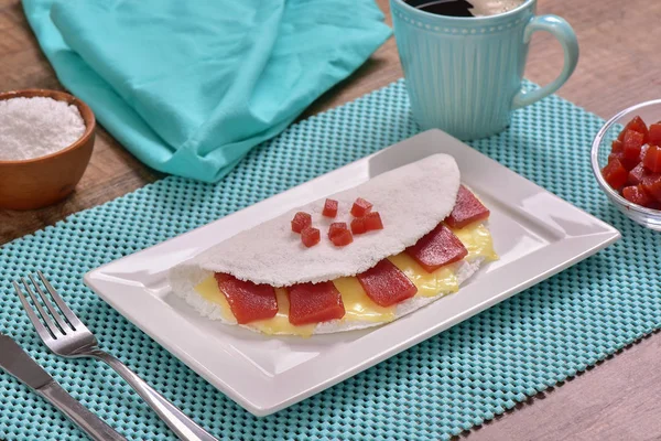 Tapioca Gevuld Met Guave Jam Kaas — Stockfoto