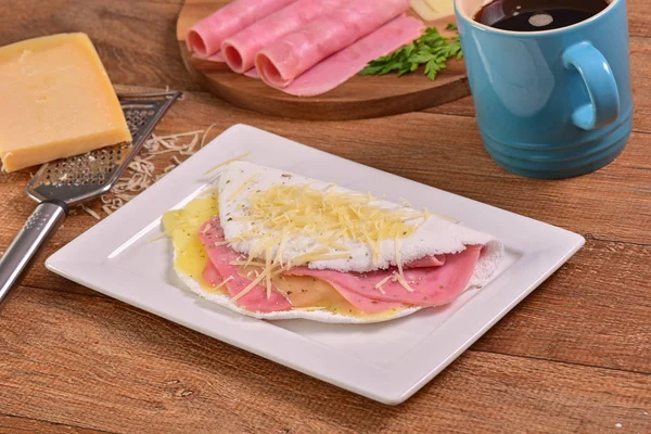 Tapioca Gevuld Met Kaas Ham Segmenten — Stockfoto