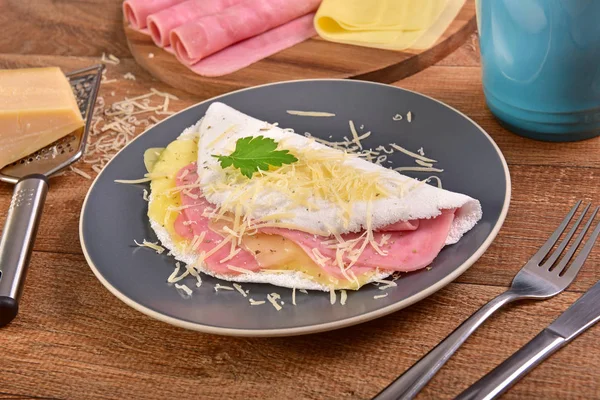 Tapioca Gevuld Met Kaas Ham Segmenten — Stockfoto