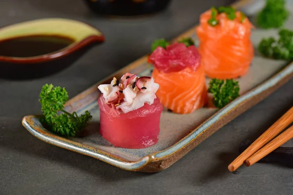 Joe Sushi Sushi Wrapped Salmon Slice — Fotografie, imagine de stoc