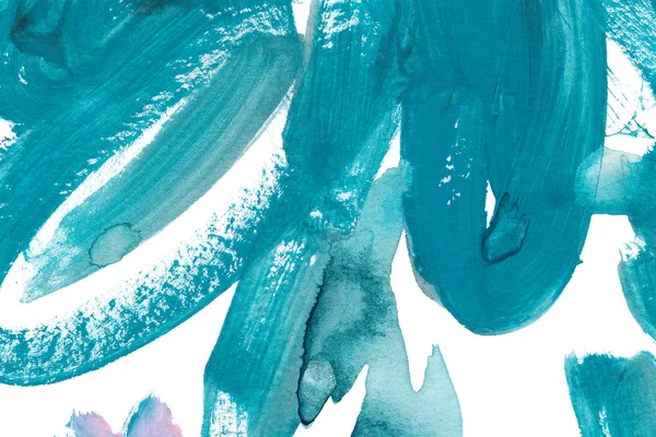 Turquesa dibujado a mano pintura acuarela. Modernas pinceladas en forma de lazo de color azul claro aisladas sobre fondo blanco . — Foto de Stock