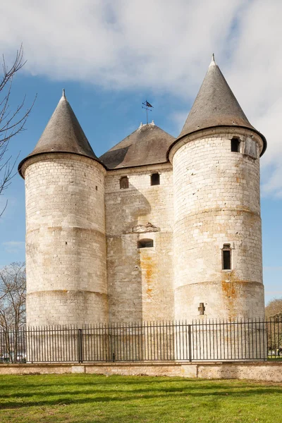 800岁历史城堡托勒利斯在诺曼底 — 图库照片