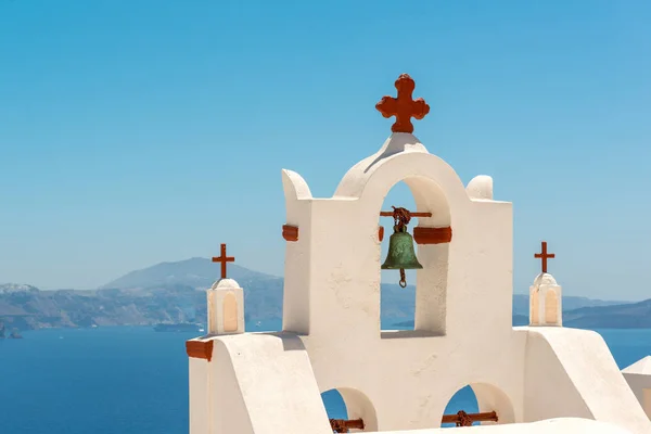 Campanario Iglesia Ortodoxa Griega Tradicional Oia Santorini —  Fotos de Stock