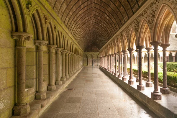 Klostret Trädgården Berömda Mont Saint Michel Abbey Normandie Frankrike — Stockfoto