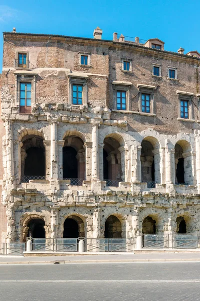 马塞勒斯剧院 古罗马剧院 现在一个地方为夏天音乐会在罗马 意大利 — 图库照片