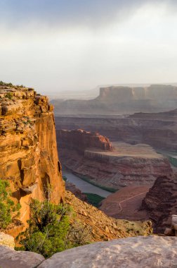 Colorado Nehri ölü atı noktası state park, Utah çalıştıran görünümünü