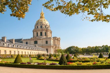 Fransız askeri tarih müzesi, gaziler ve Napolyon, Paris, Fransa defin yeri için emeklilik evi içeren Les Invalides ünlü kompleksi