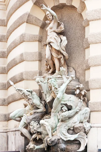 Vynikající Mořská Fontána Michaelerplatz Hofburgského Paláce Vídni Rakousko — Stock fotografie