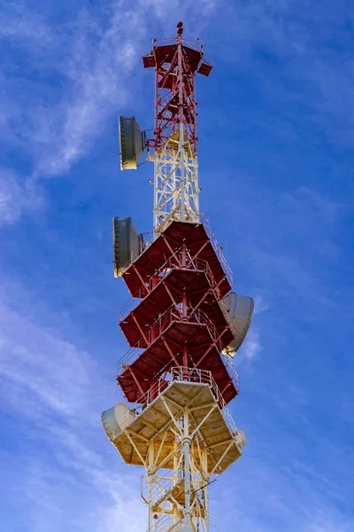 Telekomunikační Věž Zobrazení Dole — Stock fotografie