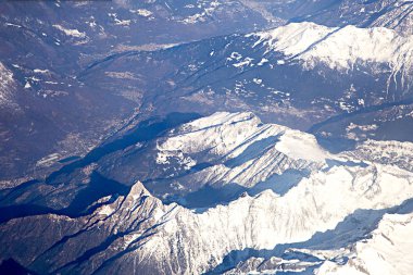 Alpler. İsviçre dağ. Uçaktaki göster.