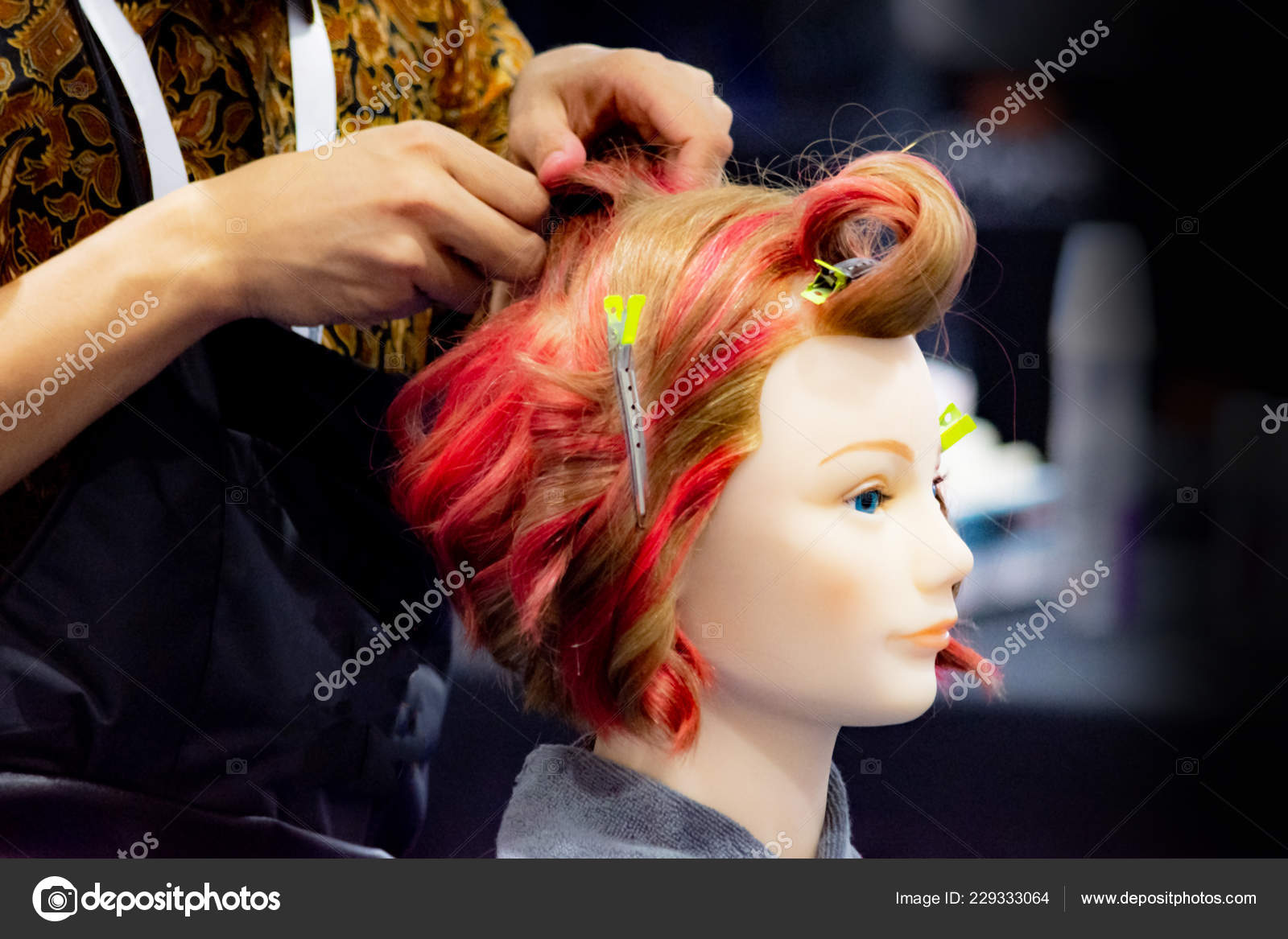 Hairstyles Dummy Head Hair Salon Stock Photo C Prarinya 229333064