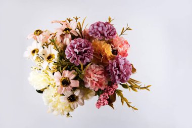 Yapay çiçek buket dekorasyon, kopya alan arka plan