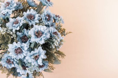 Yapay çiçek buket dekorasyon, kopya alan arka plan