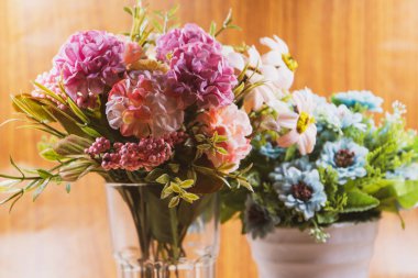 Yapay çiçek buket dekorasyon, kopya alan arka plan