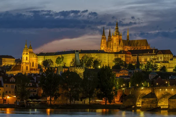 Vista Panorámica Ciudad Vieja Castillo Praga Saint Vitus Cathedra Puente —  Fotos de Stock