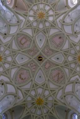 Kladruby, Çek Cumhuriyeti. 13 Ekim 2018 tarihinde. Kladruby Benedictines manastırı içinde bir tavan ome iç görünümü. Kladruby Manastırı. Avrupa. Avrupa seyahati.