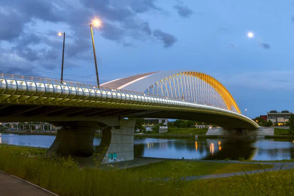 Praga República Checa Mayo 2015 Vista Nocturna Del Puente Troja —  Fotos de Stock