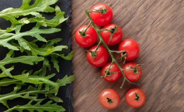 roka ve domates organik besindir