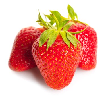 Meyveler olgun çilek beyaz izole arka planda