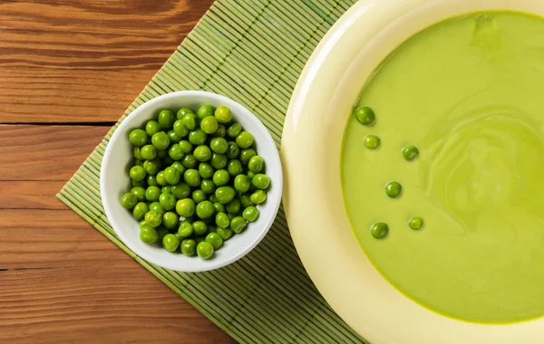 Puree Van Crème Soep Van Doperwtjes Close — Stockfoto