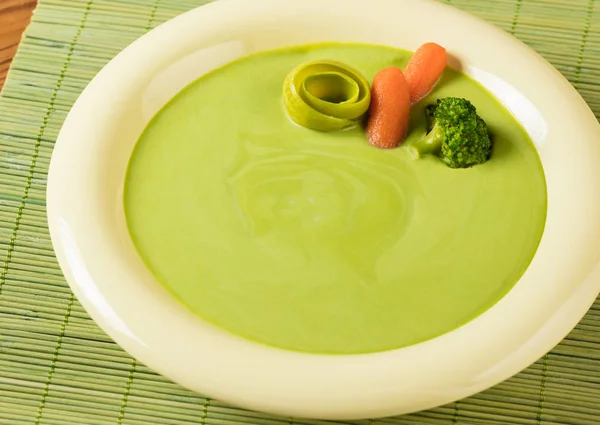 Puree Van Crème Soep Van Doperwtjes Met Groenten — Stockfoto