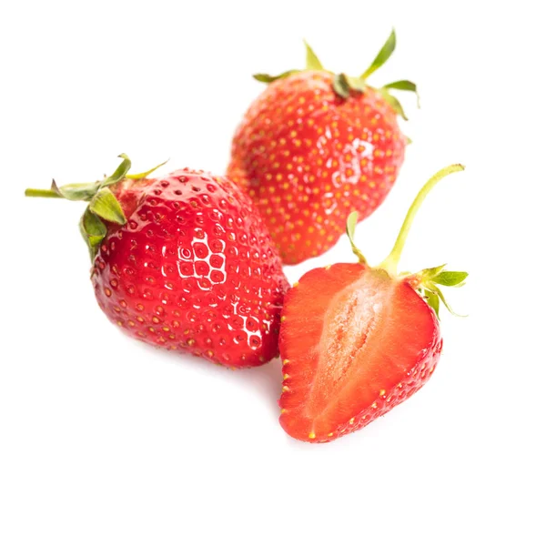 Bayas Fresas Maduras Sobre Fondo Blanco Aislado — Foto de Stock