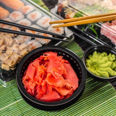 Japon mutfağı, suşi paket içinde ayarla