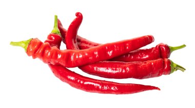 beyaz izole zemin üzerine kırmızı sıcak biber biber