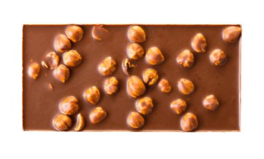 beyaz izole arka plan üzerinde fındık ile çikolata bar