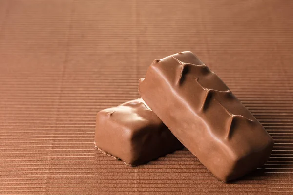 Шоколадные Плитки Крупным Планом Коричневом Фоне — стоковое фото