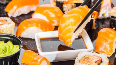 Japon mutfağı, soya soslu somon suşi