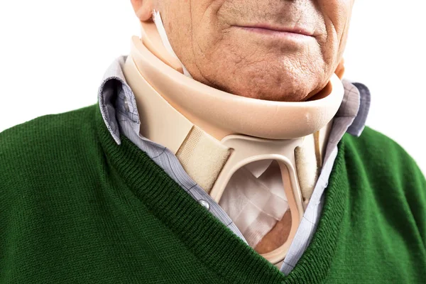 外科頚部襟を持つ老人のクローズ アップ — ストック写真