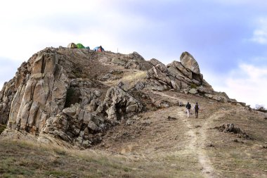 Maceracılar çadır dağın tepesinde ile