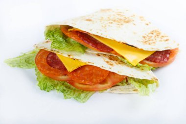 Meksika geleneksel yemeği - quesadillias kapatın. Üstten Görünüm menü fotoğraf