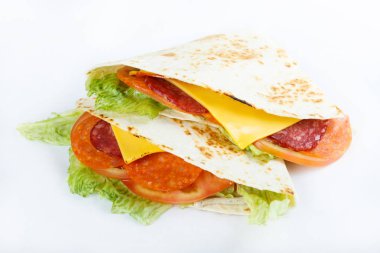 Meksika geleneksel yemeği - quesadillias kapatın. Üstten Görünüm menü fotoğraf