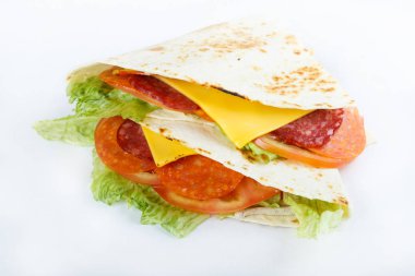 Meksika geleneksel yemeği - quesadillias kapatın. Üstten Görünüm menü fotoğraf