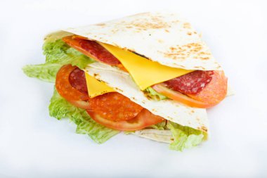 Meksika geleneksel yemeği - quesadillias kapatın. Üstten Görünüm menü fotoğraf