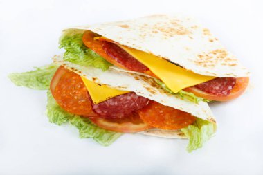 Meksika geleneksel yemeği - quesadillias kapatın. Üstten Görünüm menü fotoğraf