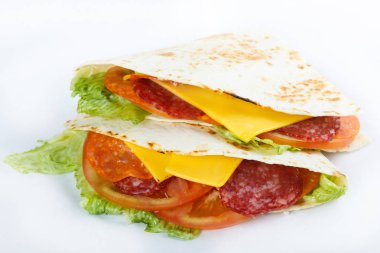 Meksika geleneksel yemeği - quesadillias kapatın. Üstten Görünüm menü fotoğraf