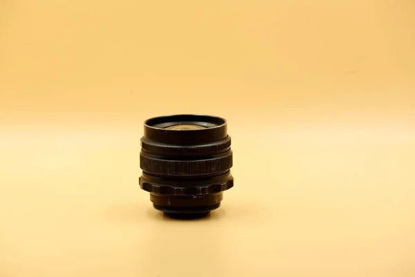 Old Camera Lenses Lenses Yellow Background Old Lens Hole — Stock Photo, Image