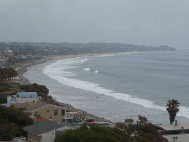 deniz kıyısında ki evler doğal görünümü