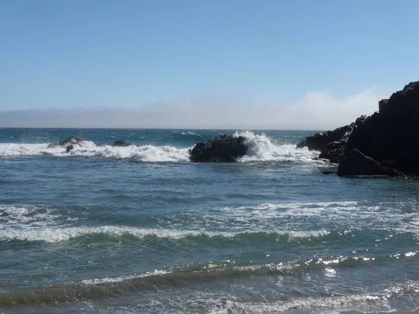 Awesome ocean view with quiet waves