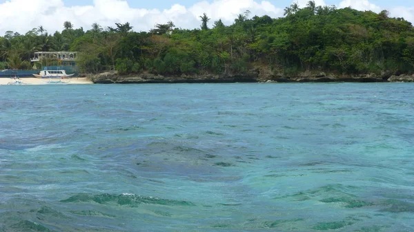 Vue Imprenable Sur Océan Avec Des Vagues Ciel Nuageux — Photo