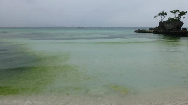 Vue Imprenable Sur Océan Avec Des Vagues Ciel Nuageux — Photo