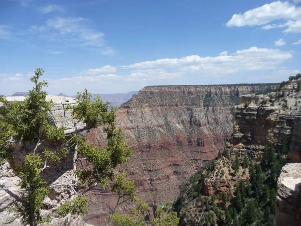 Impresionante Naturaleza Rocosa Vista Montaña Con Cielo Nublado — Foto de Stock