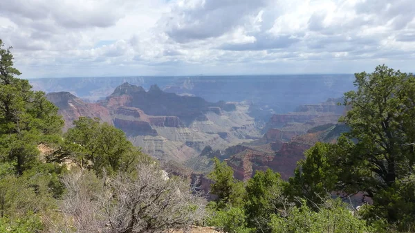 Impresionante Vista Montaña Naturaleza Con Cielo Nublado — Foto de Stock