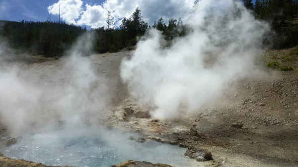 View Hot Spring Steam Bright Sunlight — Stock Photo, Image