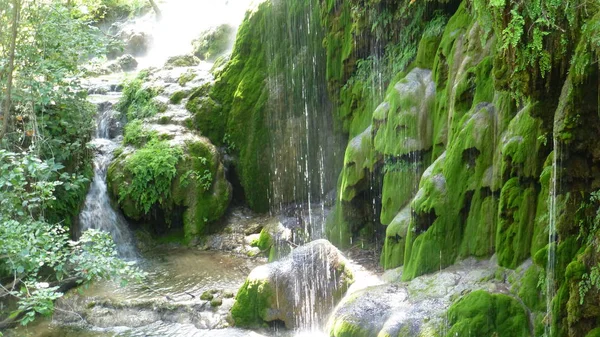 Waterfalls Water Flowing Mossy Rocks — Stock Photo, Image